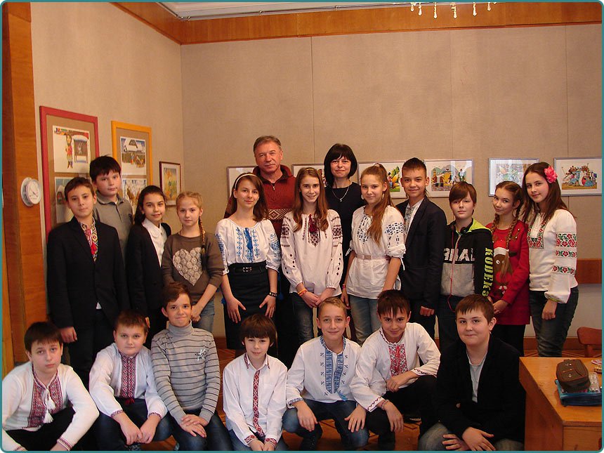 учні 6-Б класу в Національному музеї літератури України