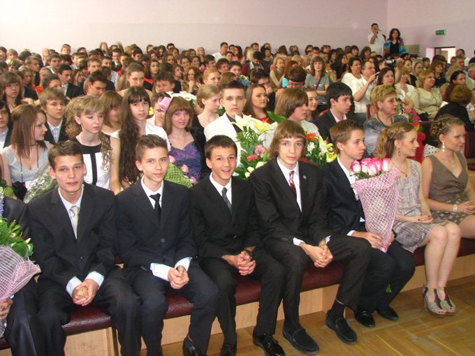 9-grade students graduation